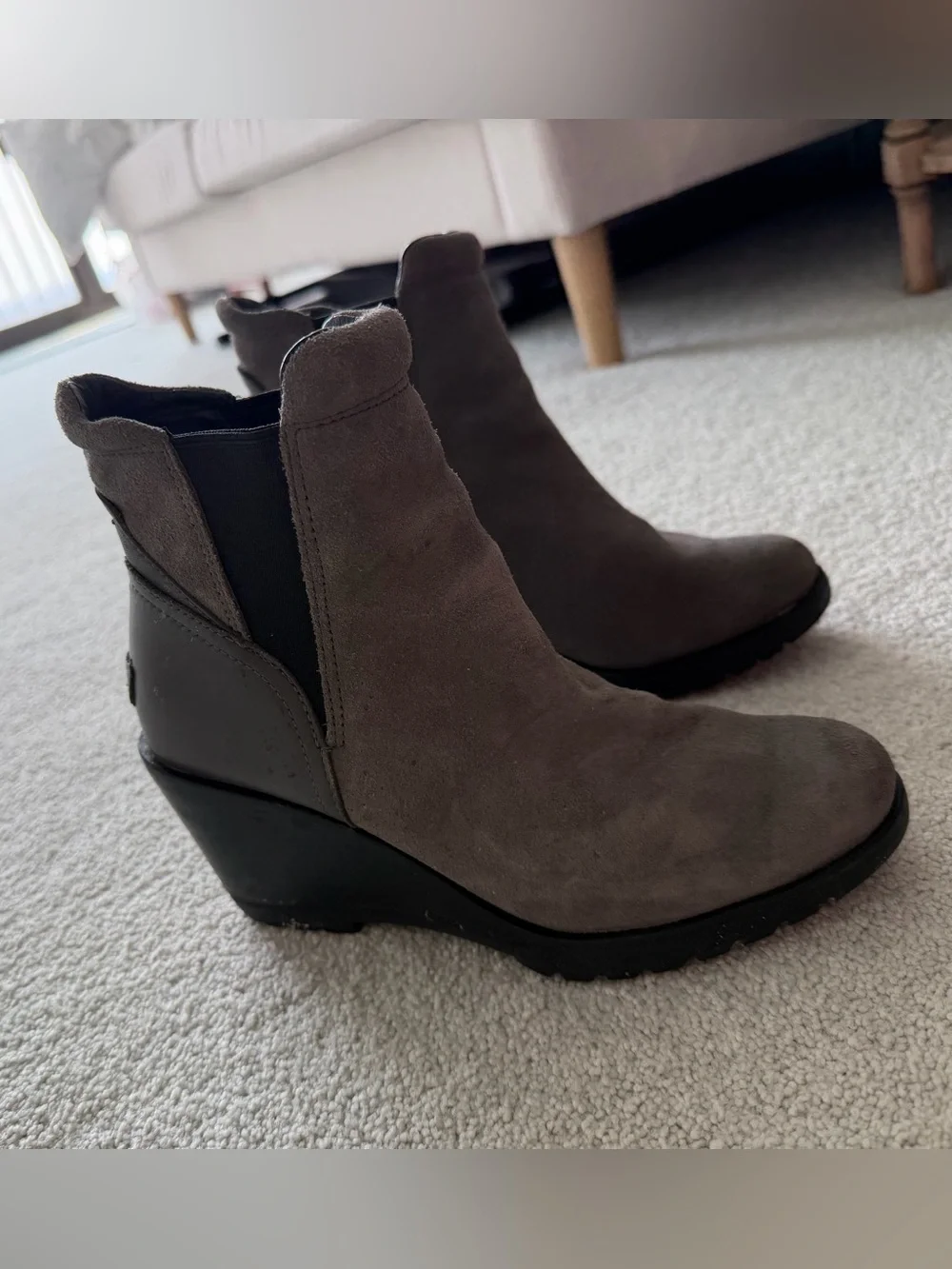 Sorel Womens 8 Joan Uptown Chelsea Wedge Boots Grey Suede Leather Waterproof